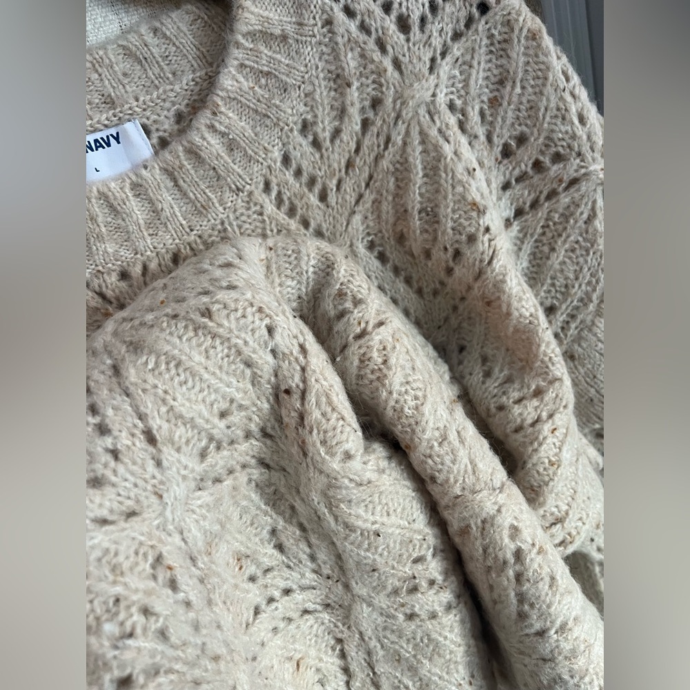 Old Navy Ruffle Sleeve Neutral Oatmeal Knit Sweater size XL Adorable - Picture 4 of 11